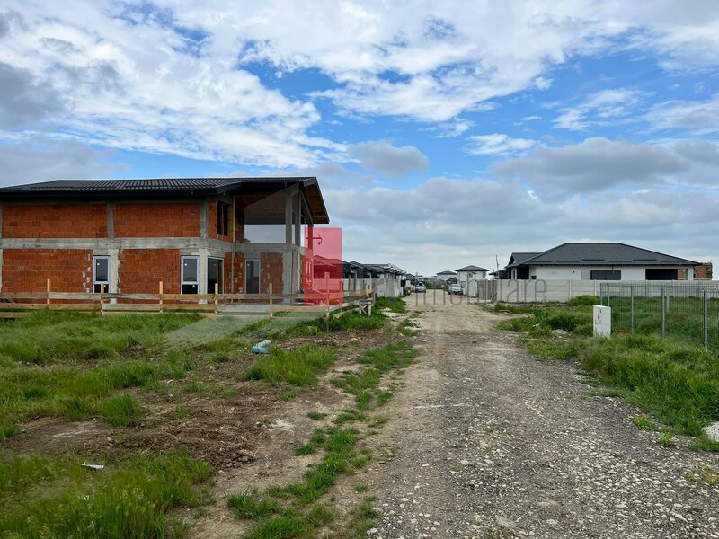 De vanzare  3 loturi de teren in comuna Berceni-Vidra